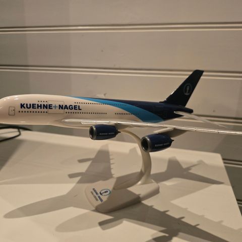 A380-800 Flymodell 1:250
