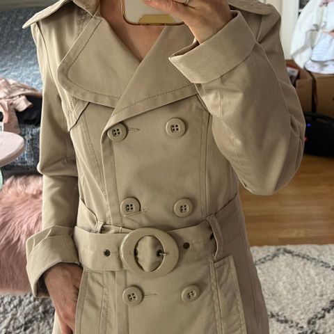 Kort Trenchcoat fra Vero moda (XS)