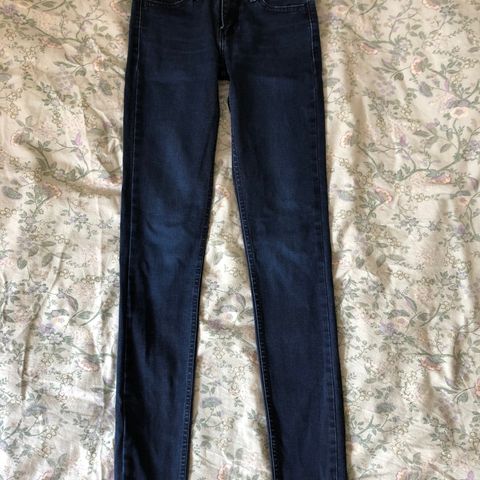 Levis 710.   W25L34