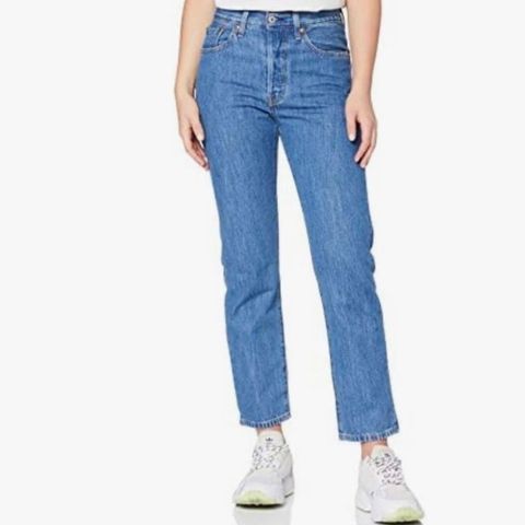 Levis crop jeans