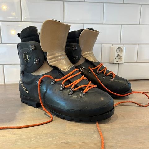 Scarpa Men's Alpha Mountaineering Boots