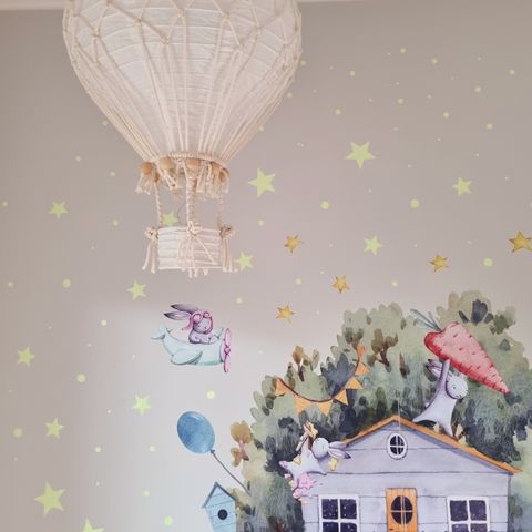 Hot air balloon nursery light, Baby nursery lamp natural linen and macrame decor