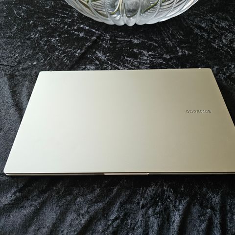 Samsung Galaxy Book 2