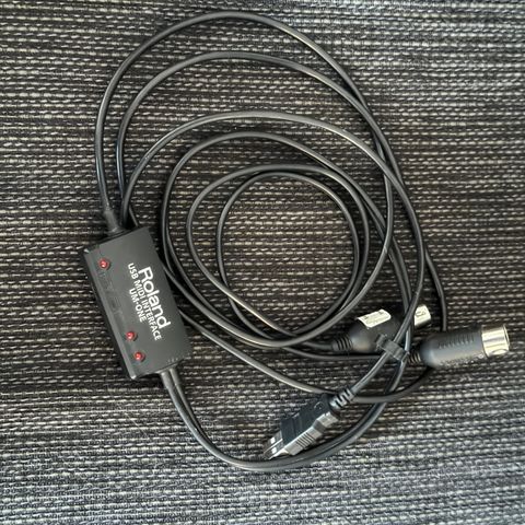 Roland UM-ONE MK2 USB MIDI Interface