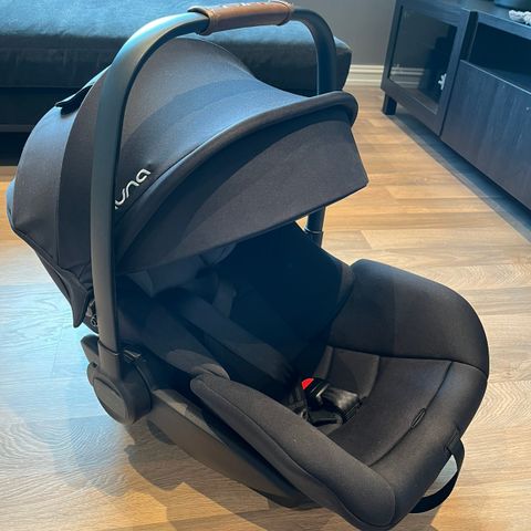 Nuna arra bilstol inkl roterende isofix-base