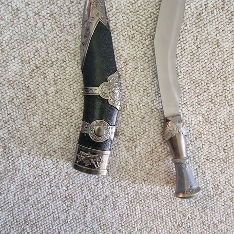 kniv, kukri.