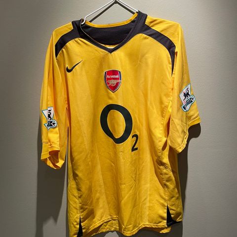 Arsenal 2005/06 bortedrakt Fabregas