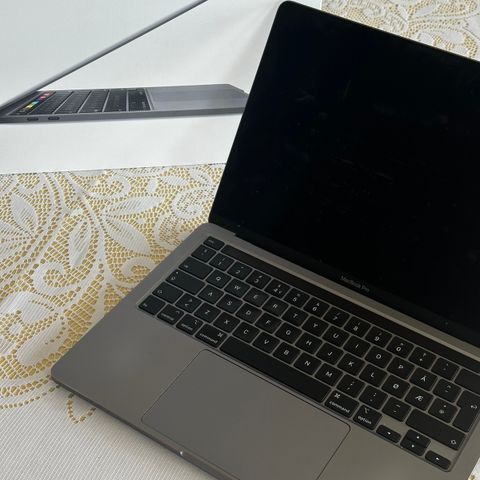 MacBook PRO 2020 (13-inch) 256 GB