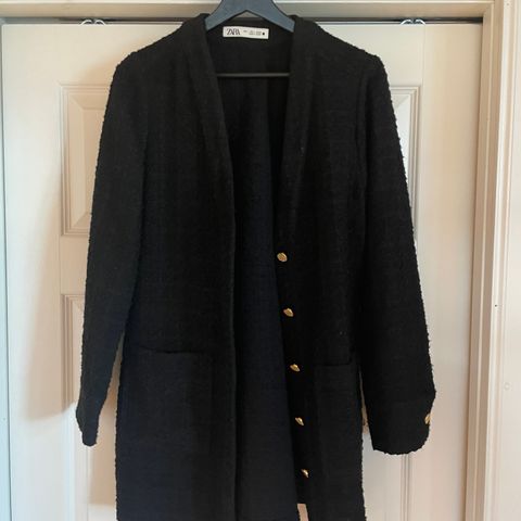 Penjakke/blazer fra Zara strl L selges 200kr