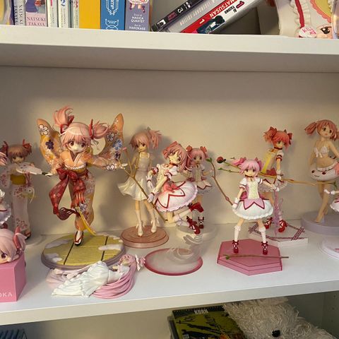 madoka anime figur samling selges