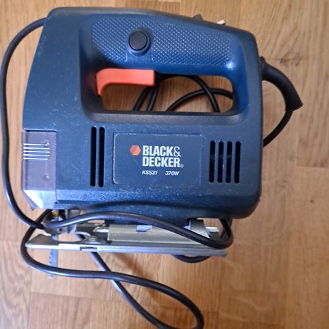 Black and  Decker  stikksag