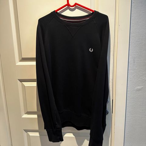 Fred Perry Crewneck - Svart 10/10 Cond! - M