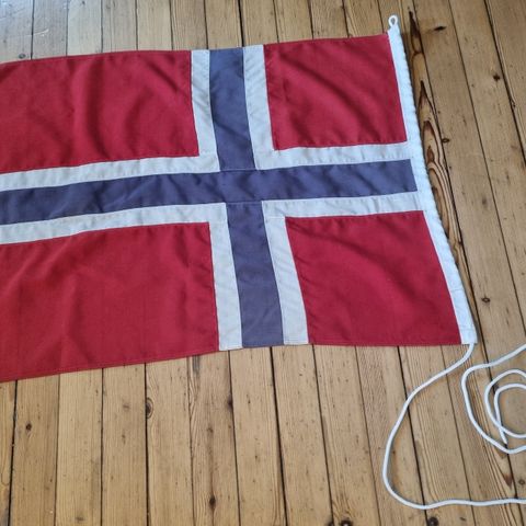 Båtflagg fra Oslo Flaggfabrikk 85x60