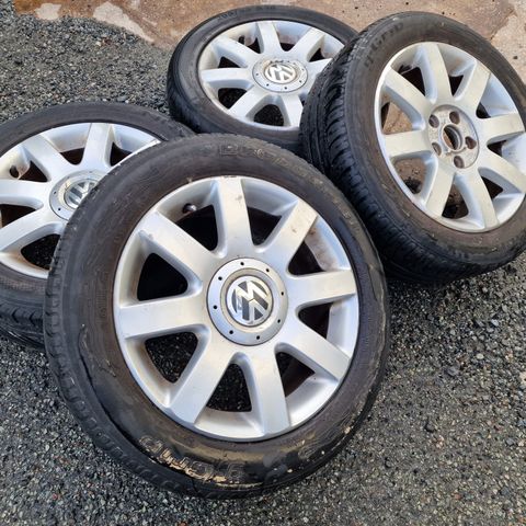 16" 5x112 VW, Audi, Skoda felger selges. 205/55-16 "