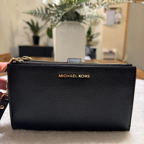 Michael kors Adele Leather smartphone wallet