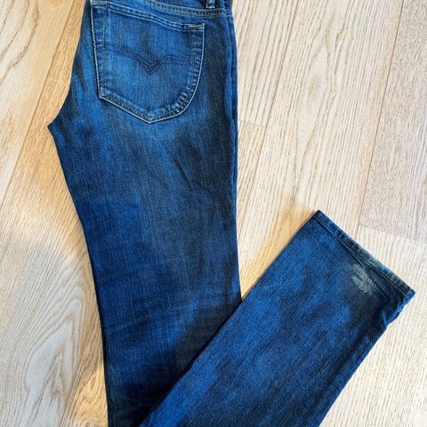 Diesel LIV dame Jeans W31 L34