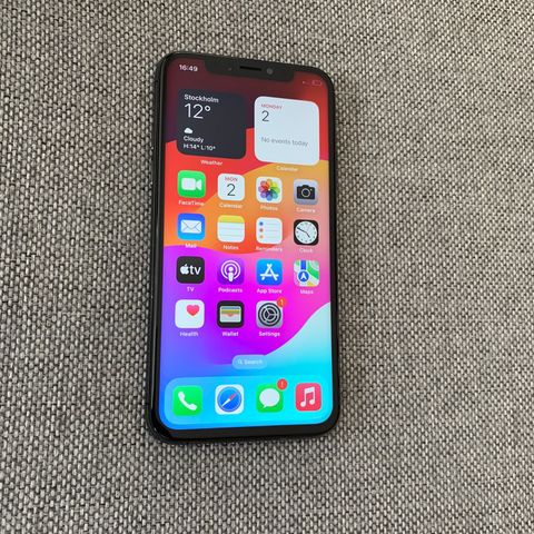 iPhone X