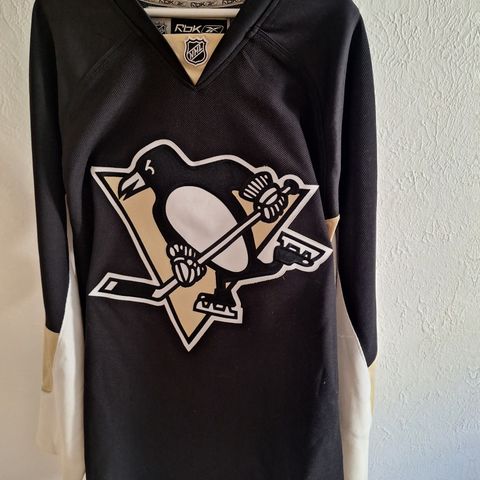 Ubrukt Pittsburg Penguins hockeydrakt