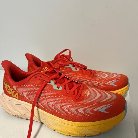 Hoka Arahi 6 str. 46 2/3