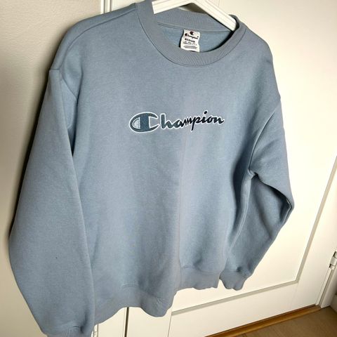 Champion sweatshirt