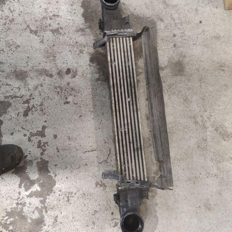 W211 E320 Intercooler