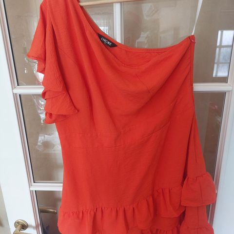 Pen ubrukt oransje kjole str XL