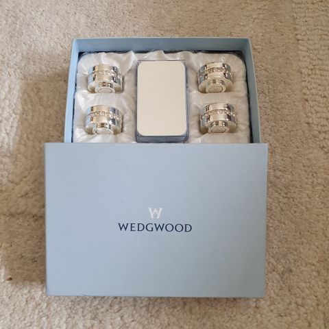 Wedgwood Set Of 4 Silver Plated Ice Place Card Holders