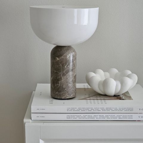 Kizu Portable Table Lamp fra New Works