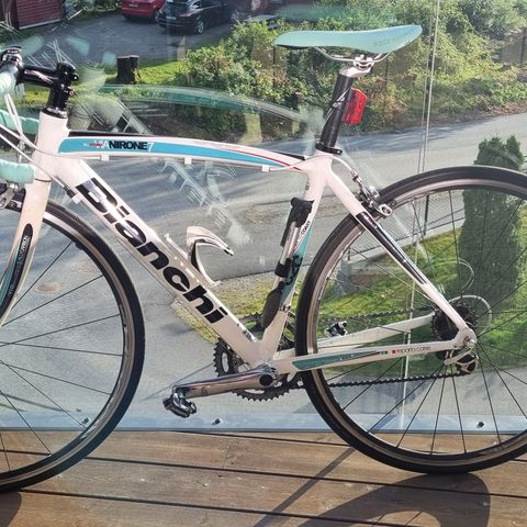 Bianchi landevegssykkel