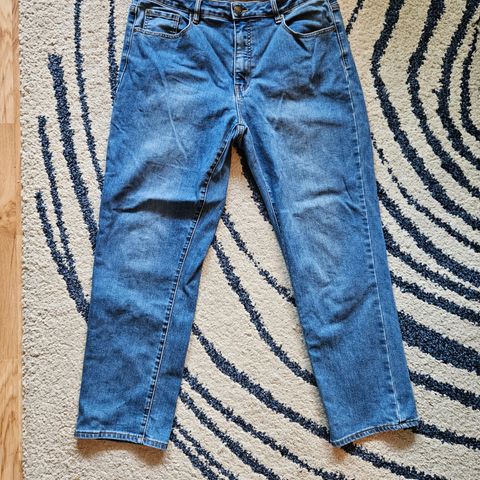 Straightleg jeans strl. 44