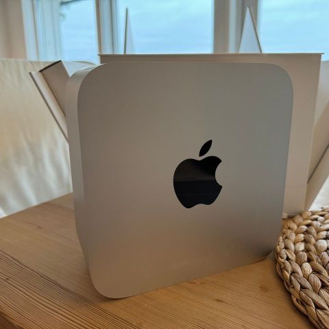 Apple Mac Studio Max, 1TB, 64GB Ram, 10CPU