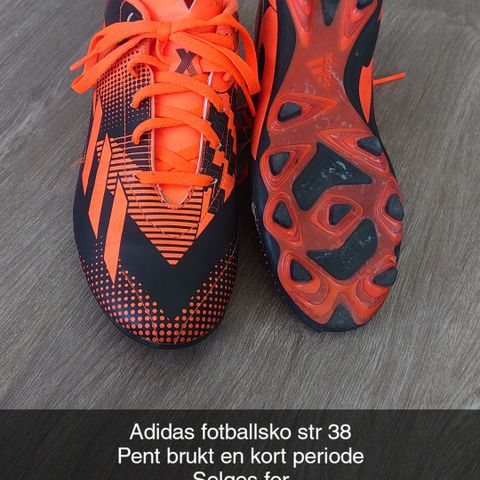 Adidas fotballsko str 38