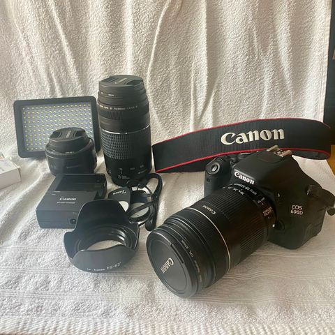 Foto pakke - Canon EOS med mye tilbehør!