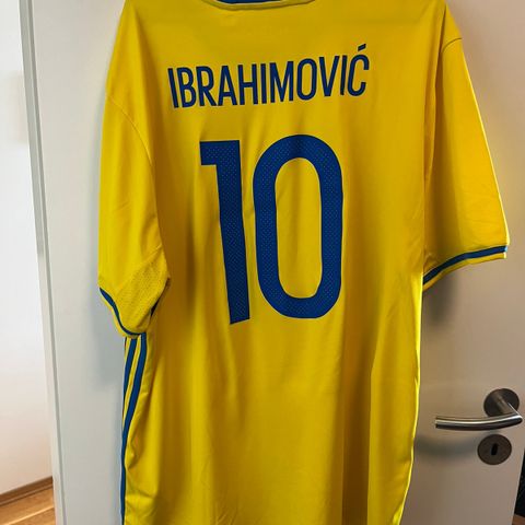 Sverige fotballdrakt hjemme/borte (Euro 2016) ZLATAN 10, XXL