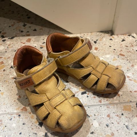 Kavat sandaler