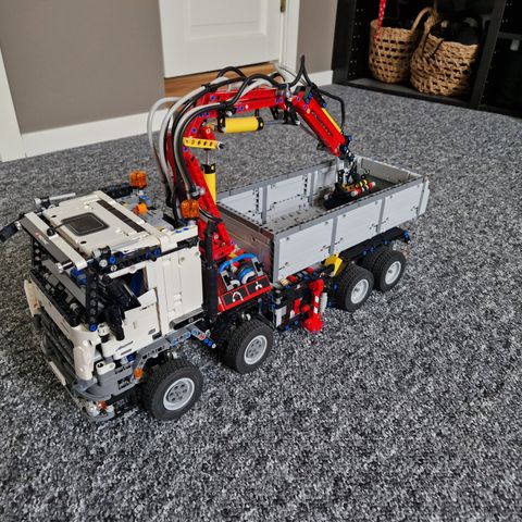 Lego technic Arocs 42043