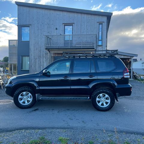 Land Cruiser til utleie i Lofoten