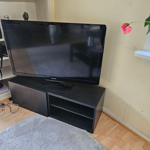 Philips 4000 series 47" TV + TV bord