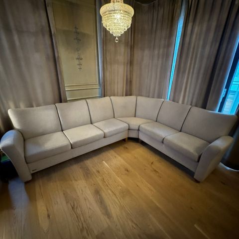 Brunstad sofa
