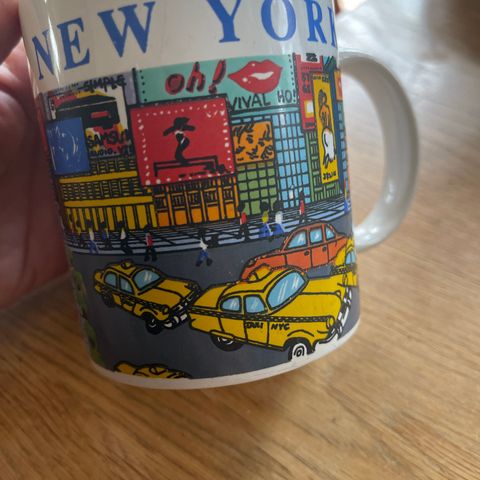 Krus med New York motiv