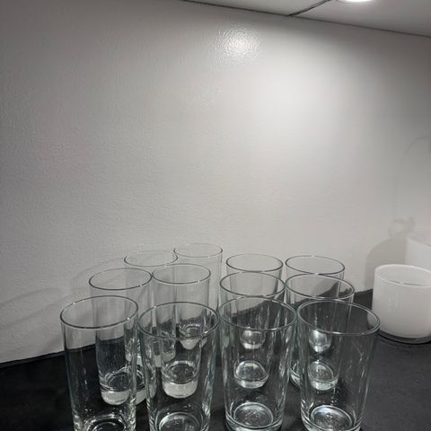 Hele og pene glass fra IKEA