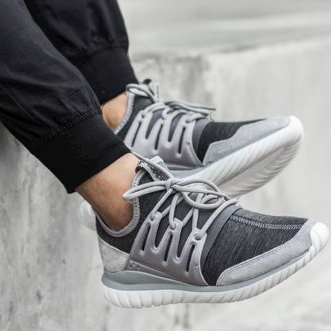 Adidas tubular Radial sneakers