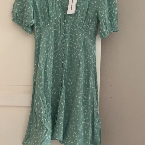 Ny med lapp! Samsøe Petunia short dress str M