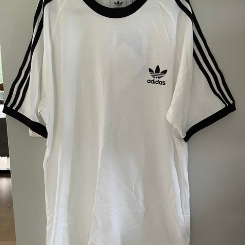 Adidas 3-stripes t-skjorte L