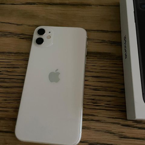 iPhone 11 hvit