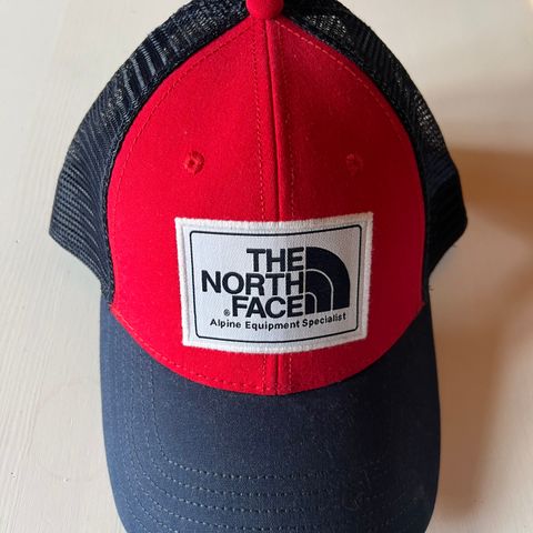 The North Face  Mudder Red/Navy Trucker - The North Face