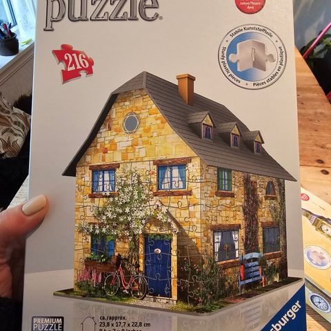 3D puslespill Ravensburger.