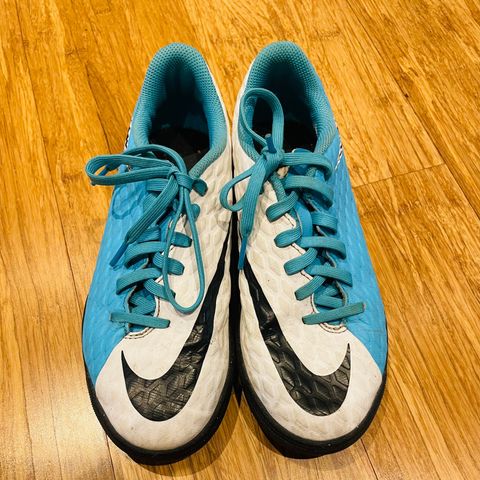 Fotballsko Nike Hypervenom Phade 3 TF JR str 36