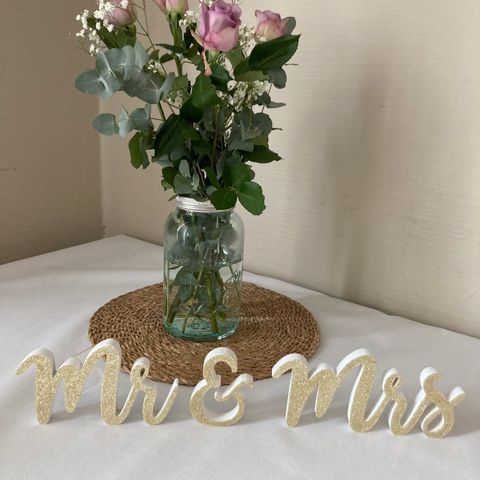 Mr & Mrs Wedding Decoration / Bryllup