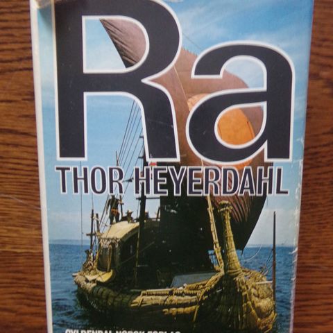 Bøker av og om Thor Heyerdahl -  45,- kroner stk. + porto